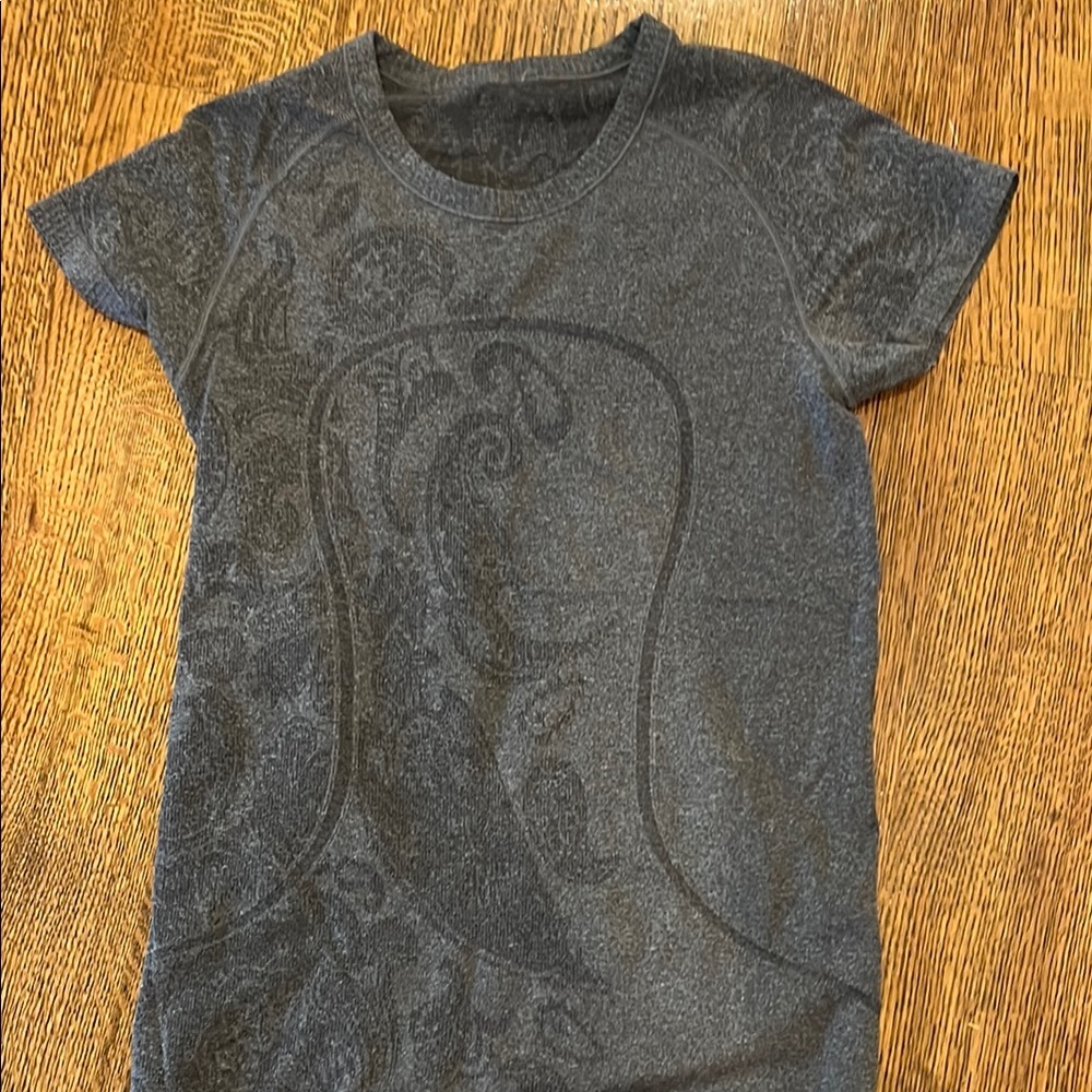 Lululemon Athletica Gray T-Shirt
